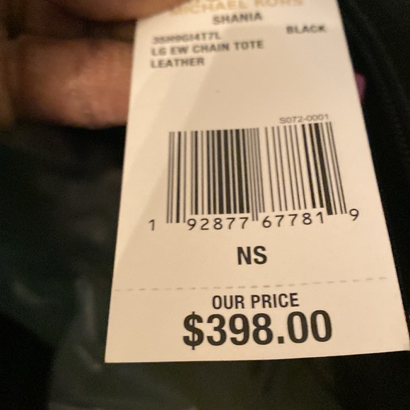 Brand new Michael Kors tote smoke and pet free home - Picture 2 of 4